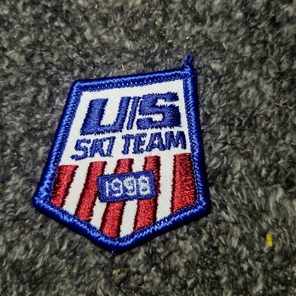 US SKI TEAM VINTAGE 1998 IRON ON PATCH